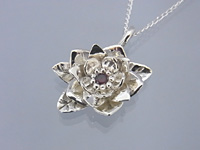 ���܁@�y�m�c�Ǝq