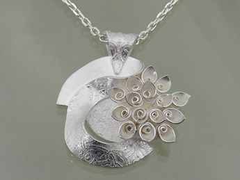 �A�N�Z�T���[����ŗD�G�� ��{����